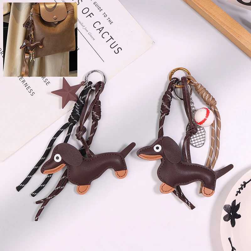1PC Mens And Womens Pendants Vintage Brown Autumn And Winter Leather Sausage Dog Chocolate For Mobile Phone Bags Keychain D250923