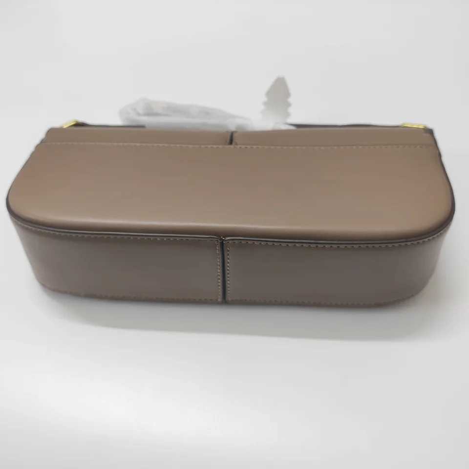 2025 French Luxury and Fashionable One Shoulder Underarm Handbag Cowhide Commuting Handbag Casual and Simple French Stick Bag J2510251