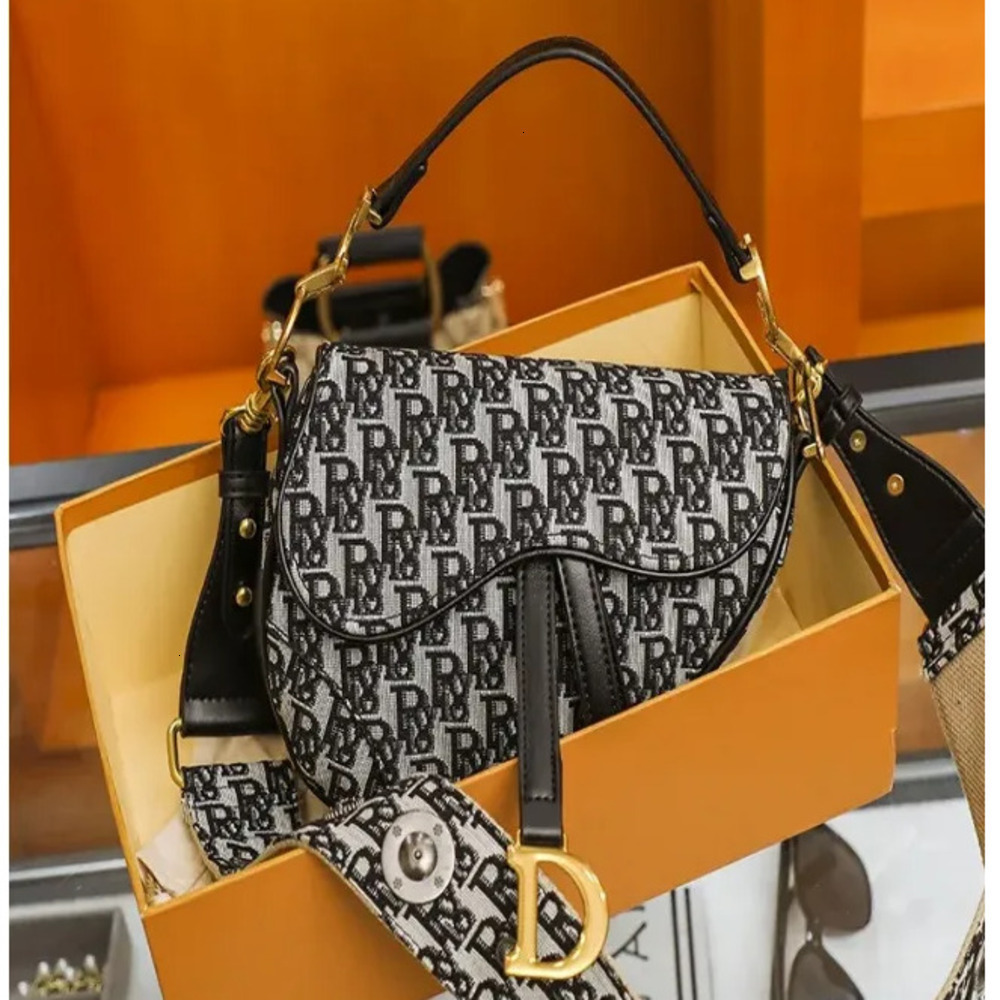 handbag saddle womens crossbody shoulder bag classic print leather solid color black designer bags 2