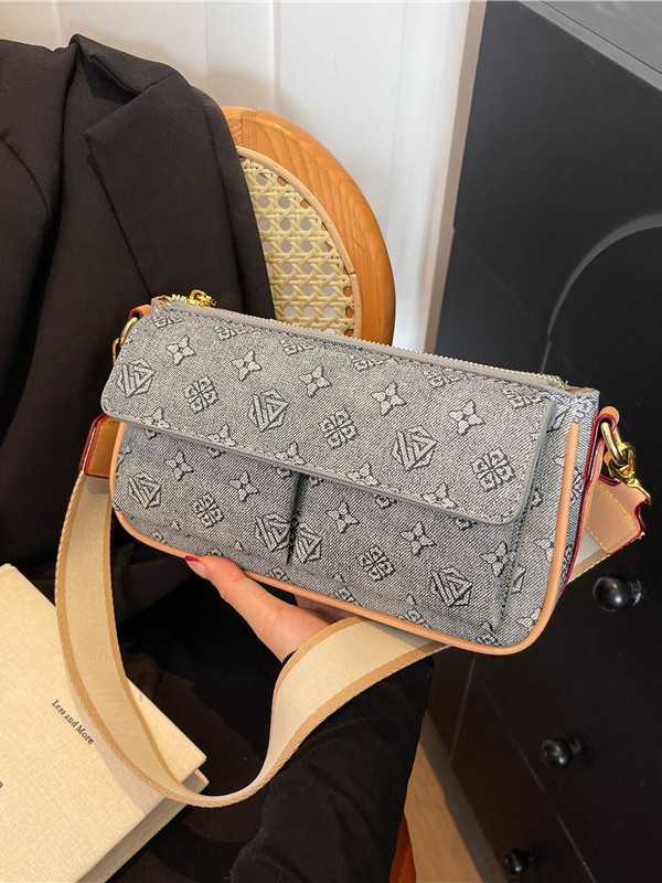 Designer bag free shipping Retro Underarm Fashionable Versatile Printed Large Capacity Commuter Shoulder Cross Bag for Women