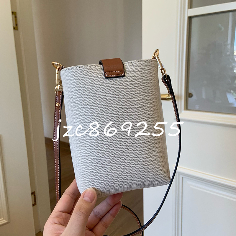 16X5X17.5CM Fashion storage bags classic letter dust bag modified phone bag