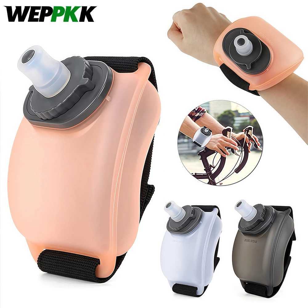 1PCS Wrist Water Bottle Wearable HandsFree Silicone 200 ml Running Water Bottle Portable Cycling Marathon Rock Climbing Sport J250923
