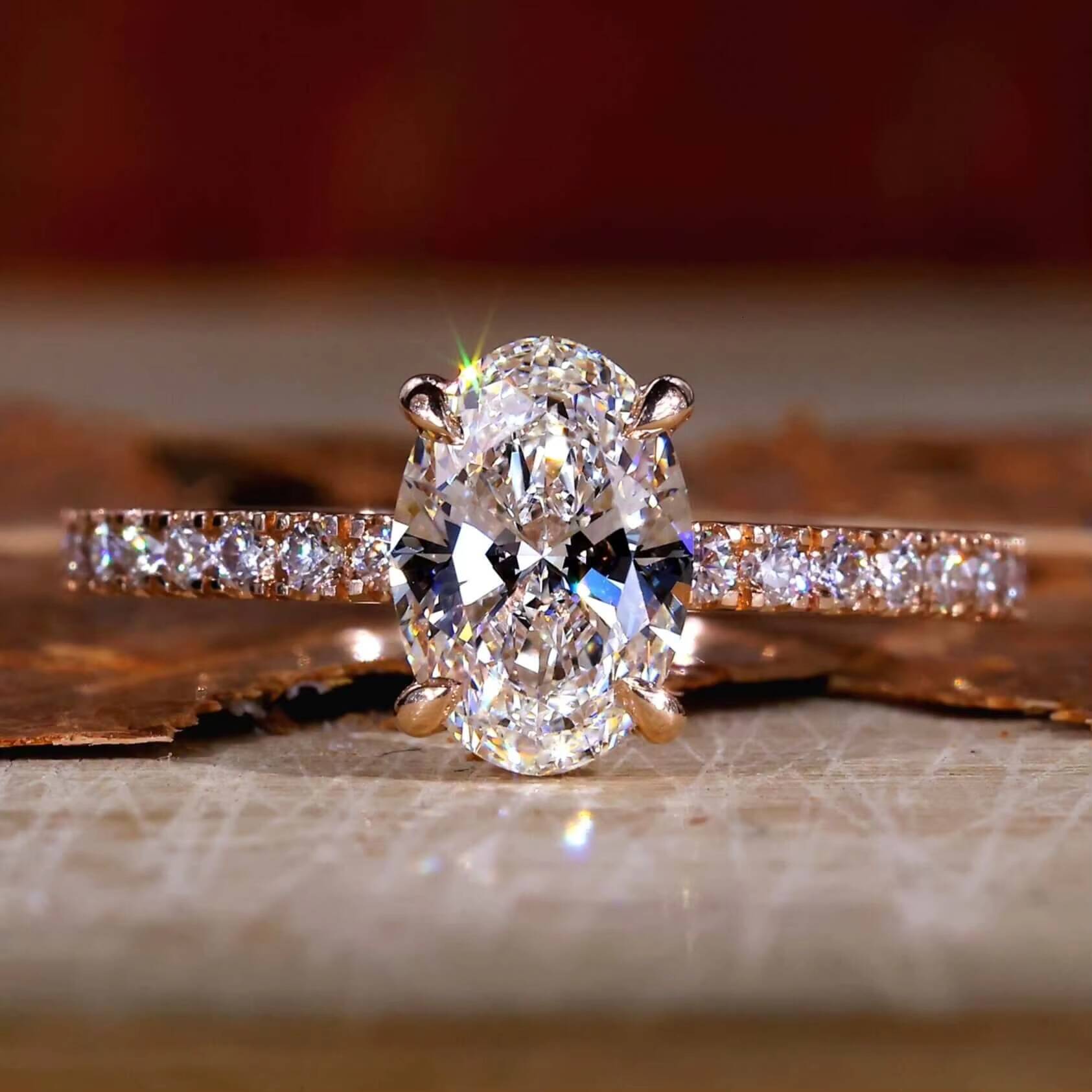 Customizable 18K White Gold Oval Engagement Ring CVD Lab Grown Diamond 1ct 15ct