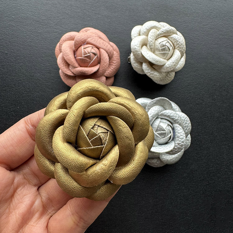 Camellia Pearl Brooch Small Style French Handmade Faux Leather PU Fabric Dual-use Pin Clothing Accessory