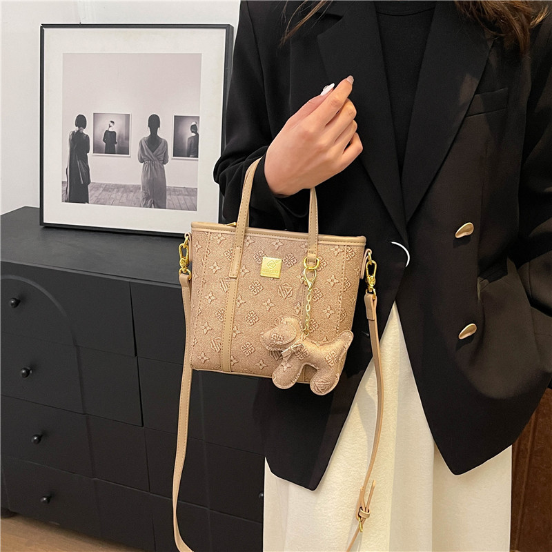 free shipping designer bag Light luxury new casual handbag versatile single shoulder cross body tote bag for women blue khaki coffee