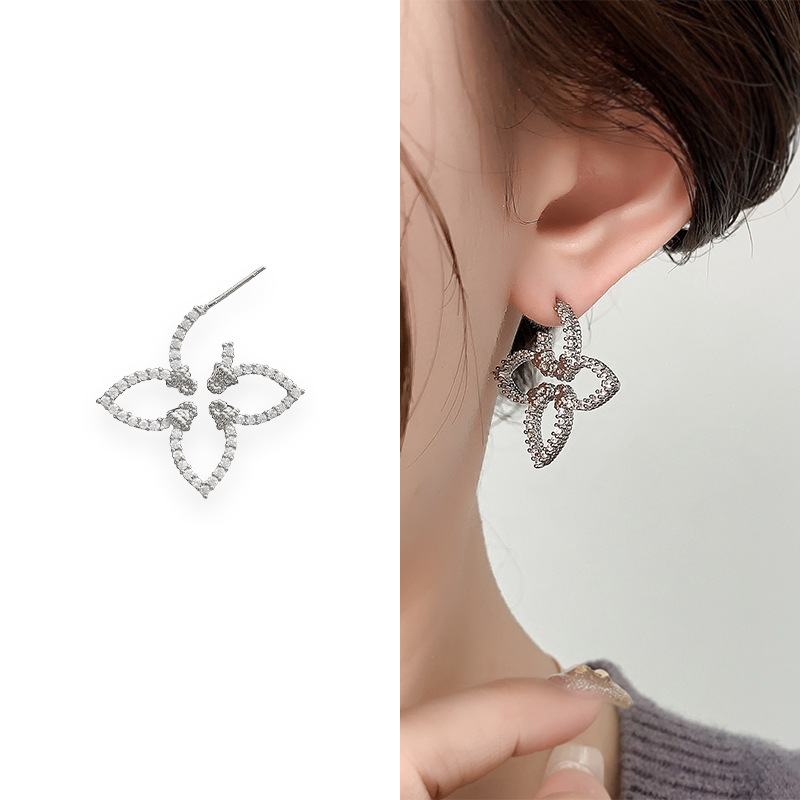 Light Elegant Sparkling Star Fashionable Versatile Copper Gold-Plated Zircon Earrings for Women - view 8