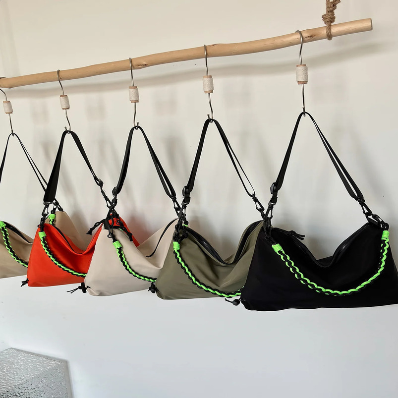 Canvas handbag fashionable womens cross shaped bag multipurpose reusable shoulder casual fashion edition 240910