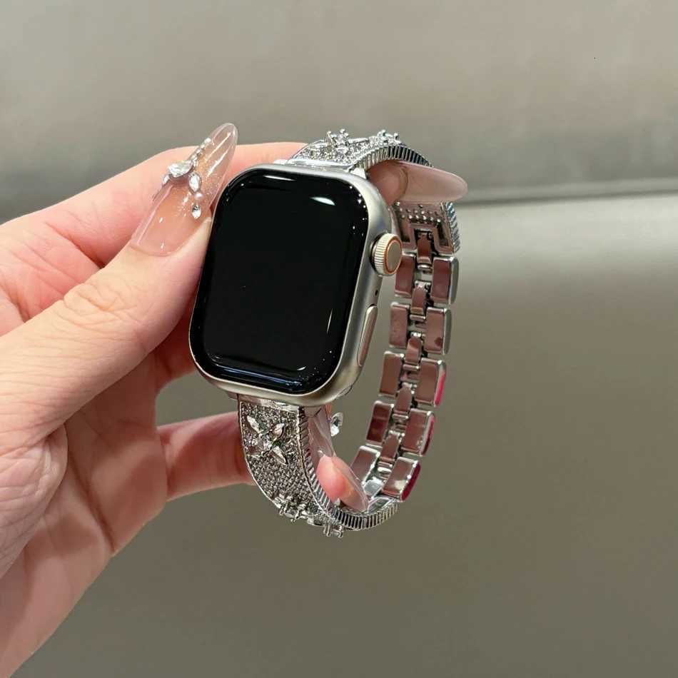 Designer Clover Strap for Watch Band 38 40 4142 45 46 49mm iWatch Series 10 9 8 7 6 5 4 3 SE Ultra Luxury Jewelry Bracelet Z250924