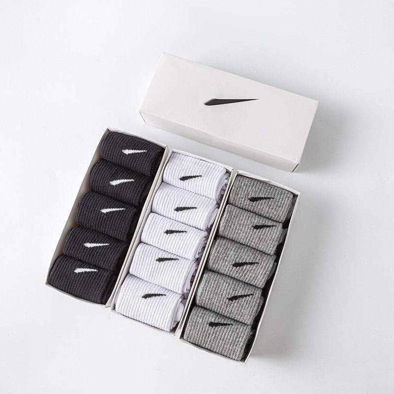 10 pairs of designer solid-color breathable cotton socks, low, medium and high waist jogging, basketball and football sports socks