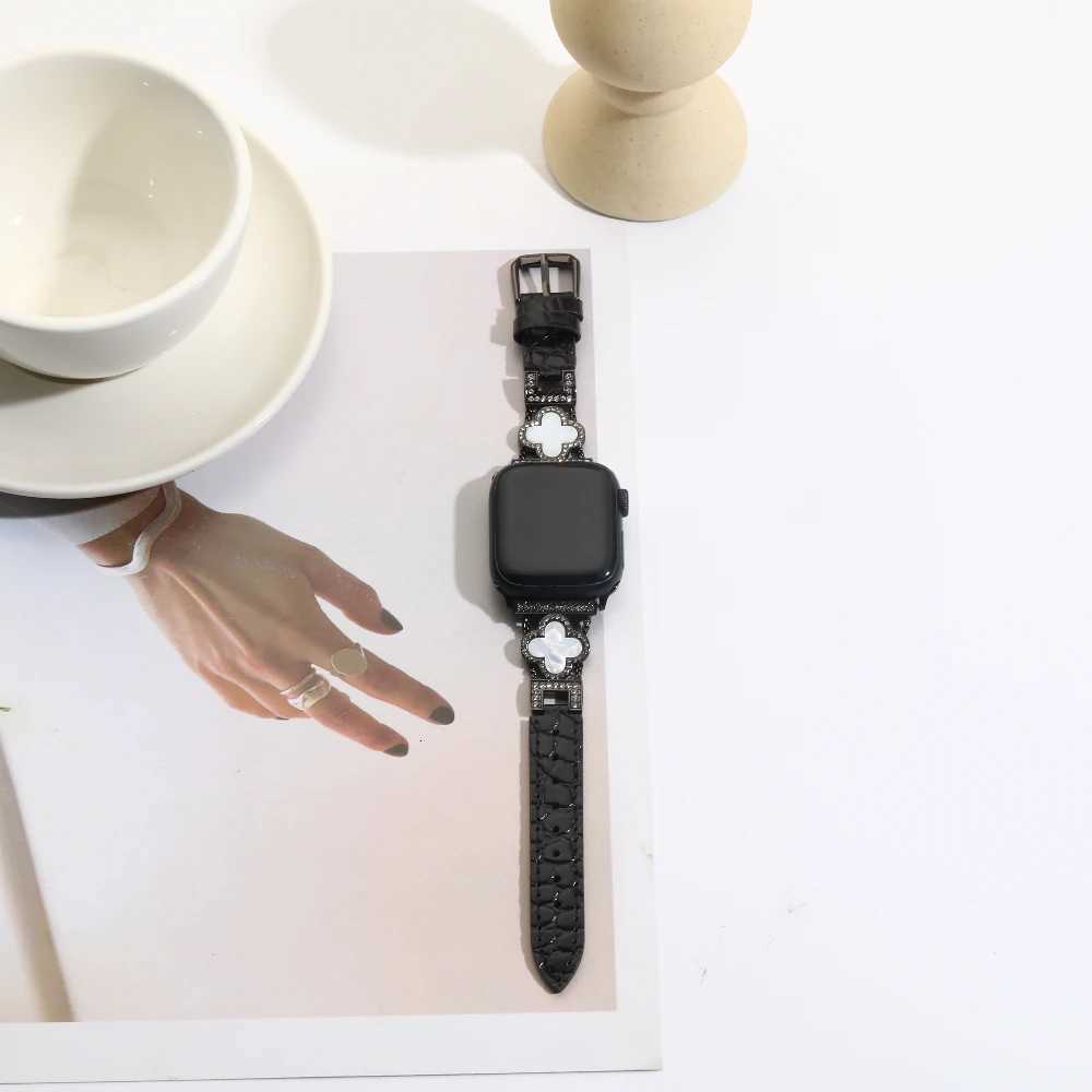 Fourleaf Clover Crocodile Leather Strap Compatible with Watch 3849mm for IWatch Series Ultra SE 19 Z250924