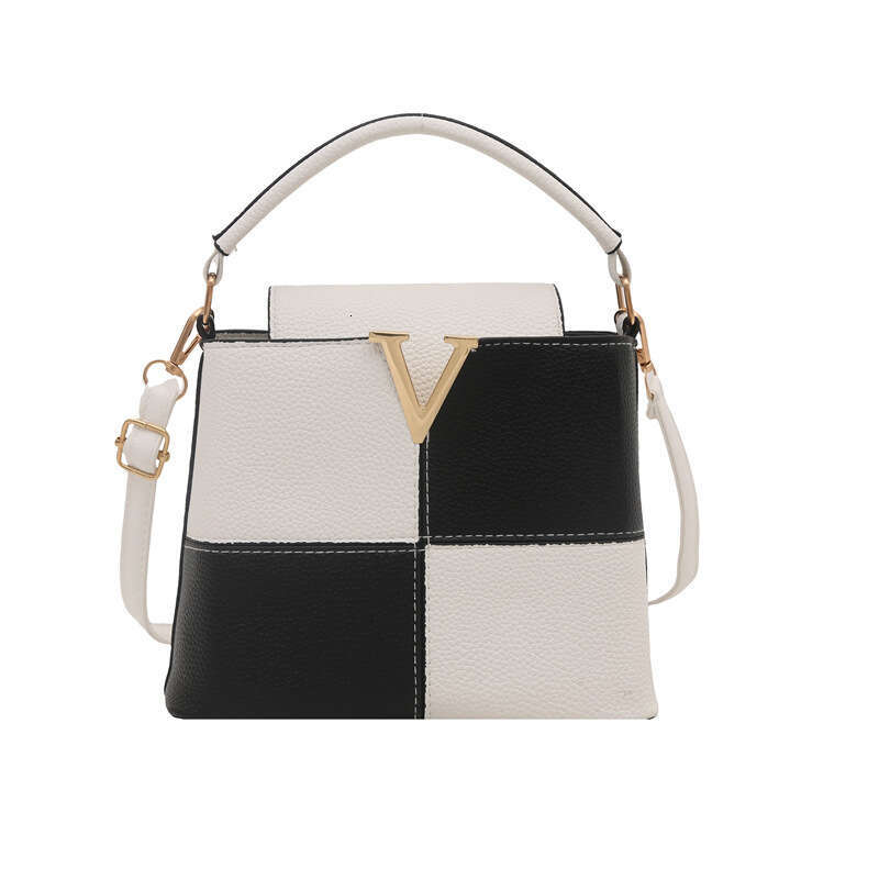 Fashion 2025 New Color-Block Commuter Handbag Simple Texture Single Shoulder Crossbody Women's Bucket Small Bag Trendy