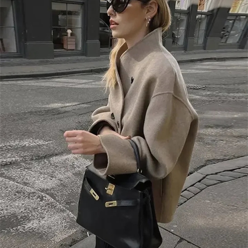 Retro Loose Casual Woolen Coats Women Double Breasted Stand Collar Short Jacket Autumn Winter Office Lady Street Outerwear 240830