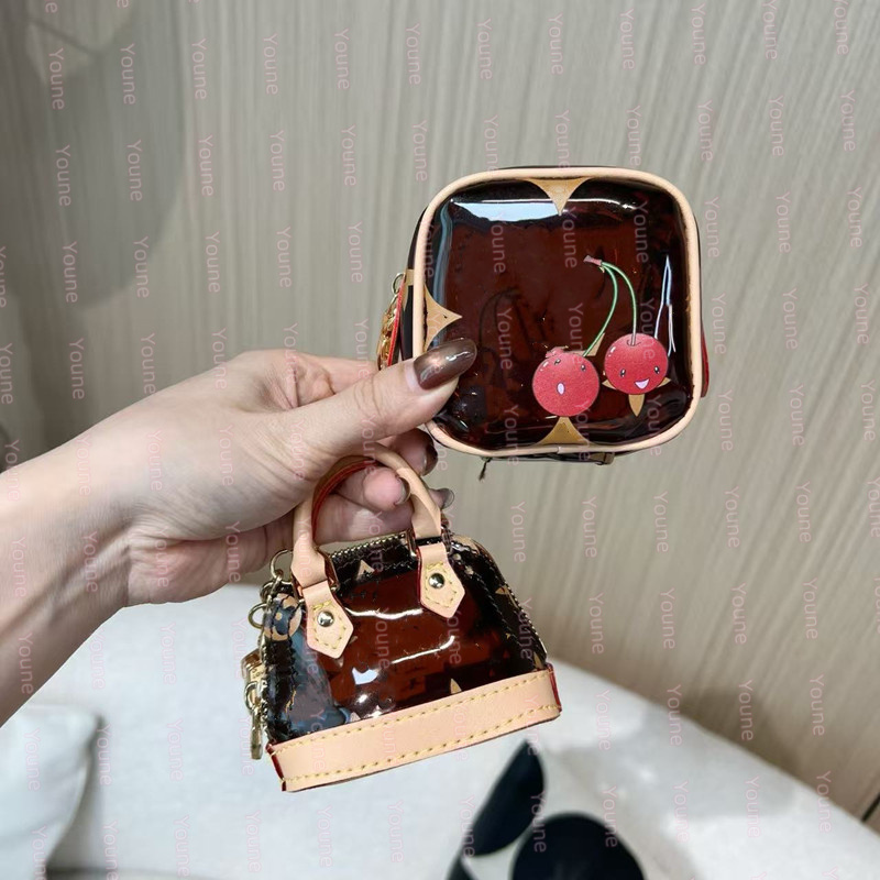 Square Tm Cube Coin Purse Women Cherry Micro Almas shell Purse Mini Charm Pouch Zipper Wallet Key Pouch Designer Purse Keychain Wallet Storage Bag Charm Earphone Box