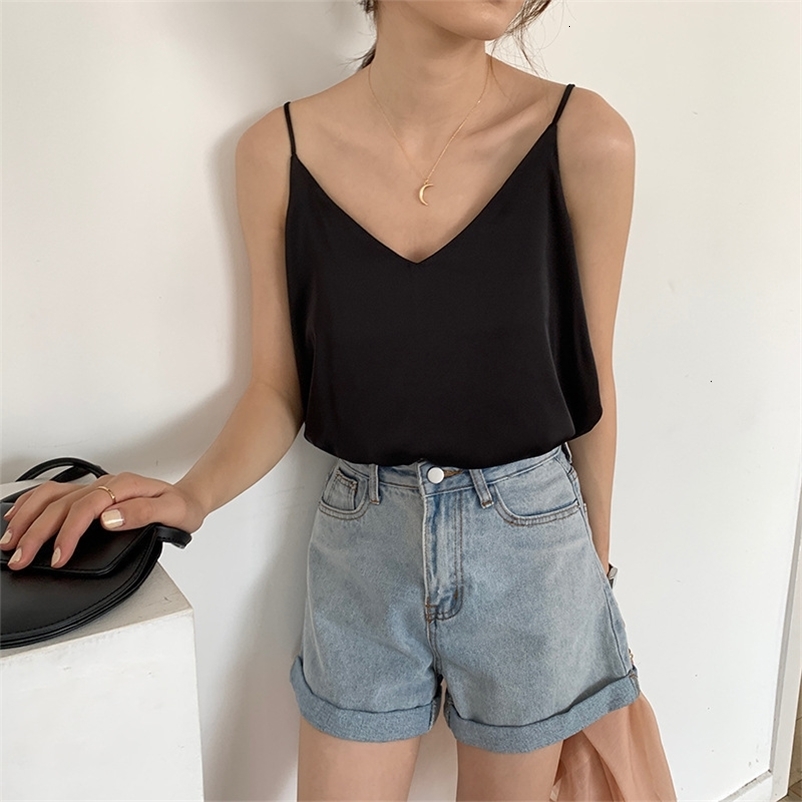 Camisoles Tanks HLBCBG Strap Top Women Halter V Neck Basic White Cami Sleeveless Satin Silk Tank Tops Women'S Summer Camisole Plus Size 230420