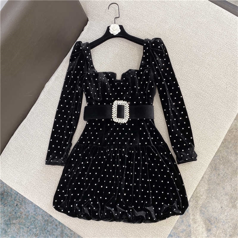 DEAT Summer Women Fashion Square Collar Long Sleeve Diamond Decoration Belt A-Line High Waist Casual Black Dress RD720 210709