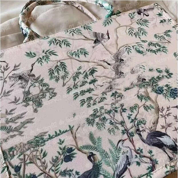 Designer women Totes Bag Top Original Embroidery BOOK Handbag Shopping Bags Women's Classic Handle Laptop Large Capacity bags dh_factory02