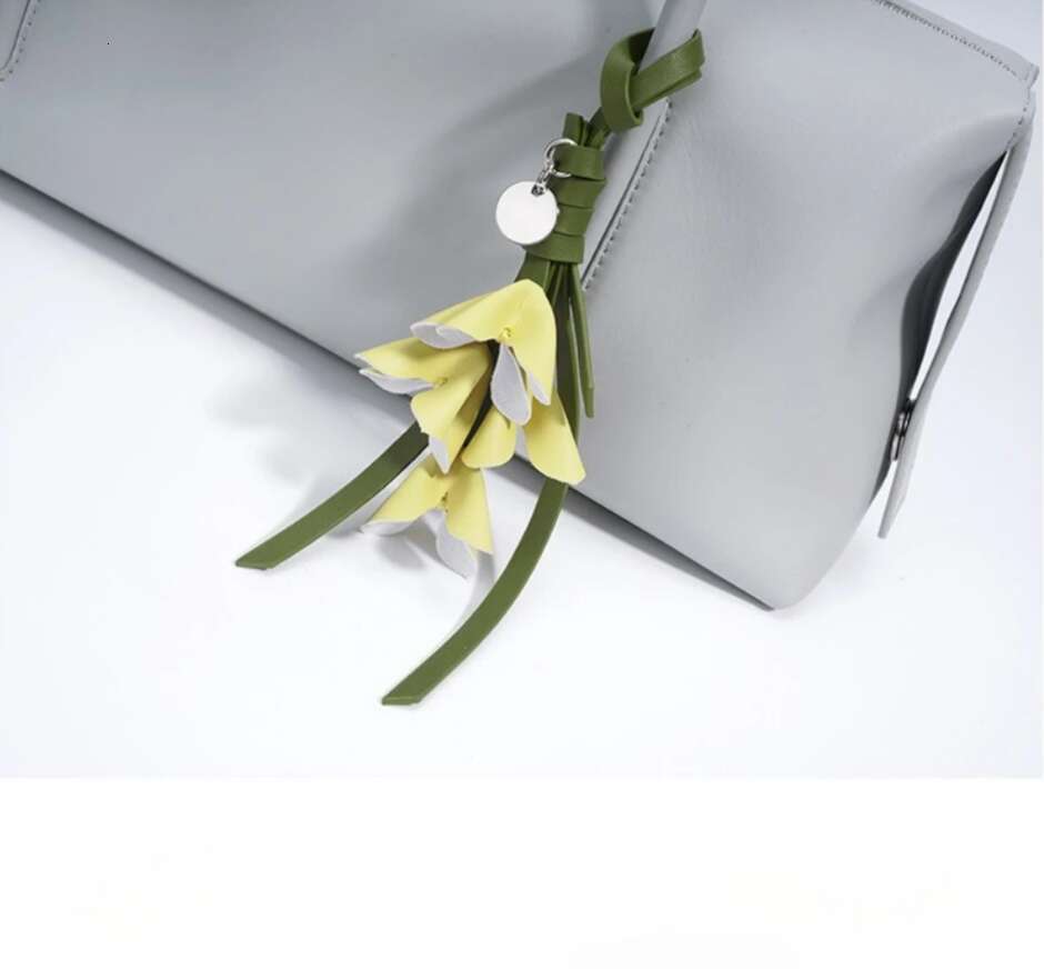 Designer Bags Luxurious Fine Living Ginger Flower Charm Design Women Tote Long-Handle Hit Color Cowhide Leather Female Handbag Undertint Luxury Bag