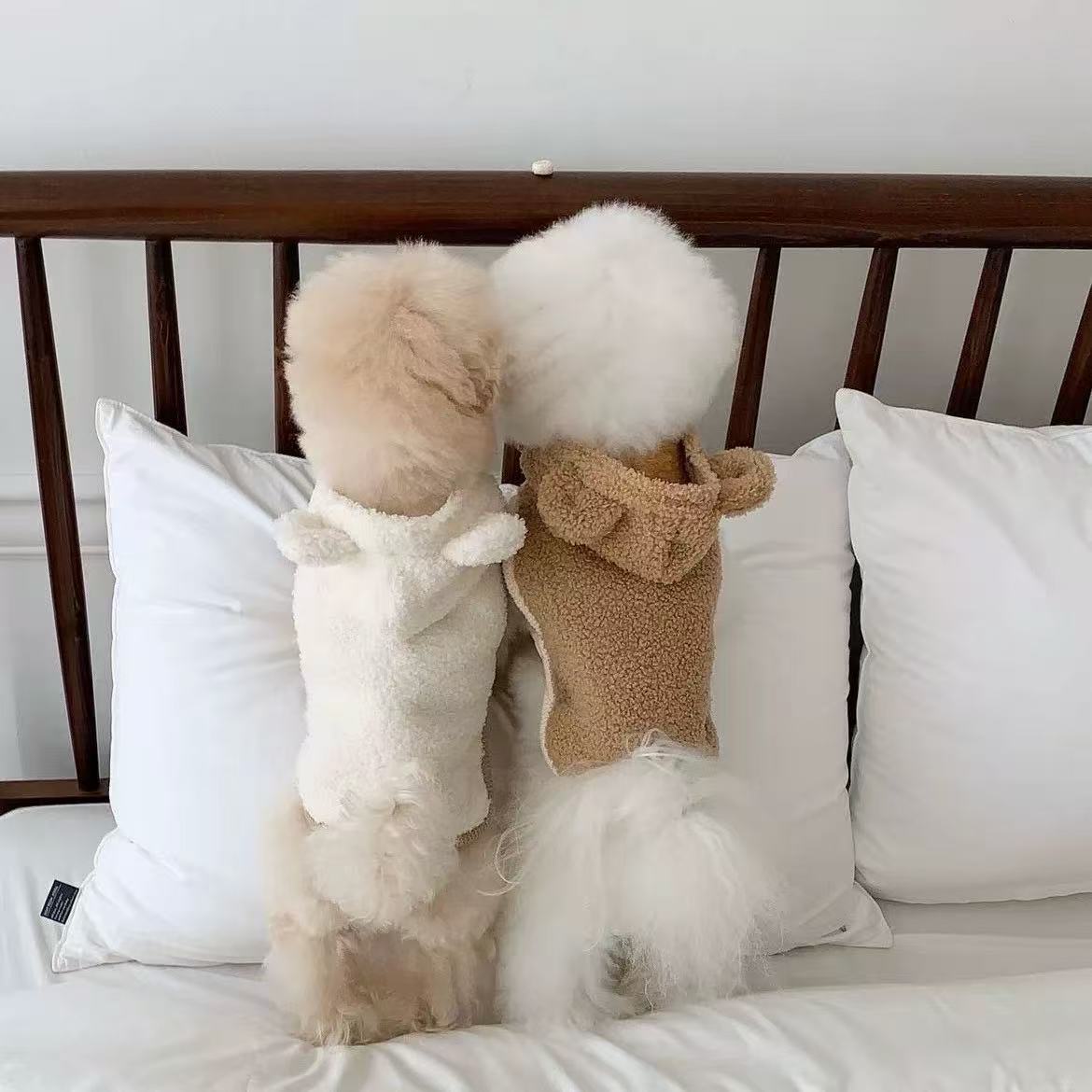 T1310 ins Korean warm pet clothes cloak shawl small and medium-sized dogs cat Teddy autumn and winter thick warm