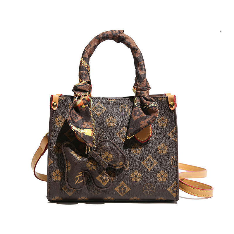 Best Seller Designer Bag Free Shipping Designer Bags For Womens Bwn Khaki New Printed Small Handbag Versatile Single Shoulder Cssbody Bag