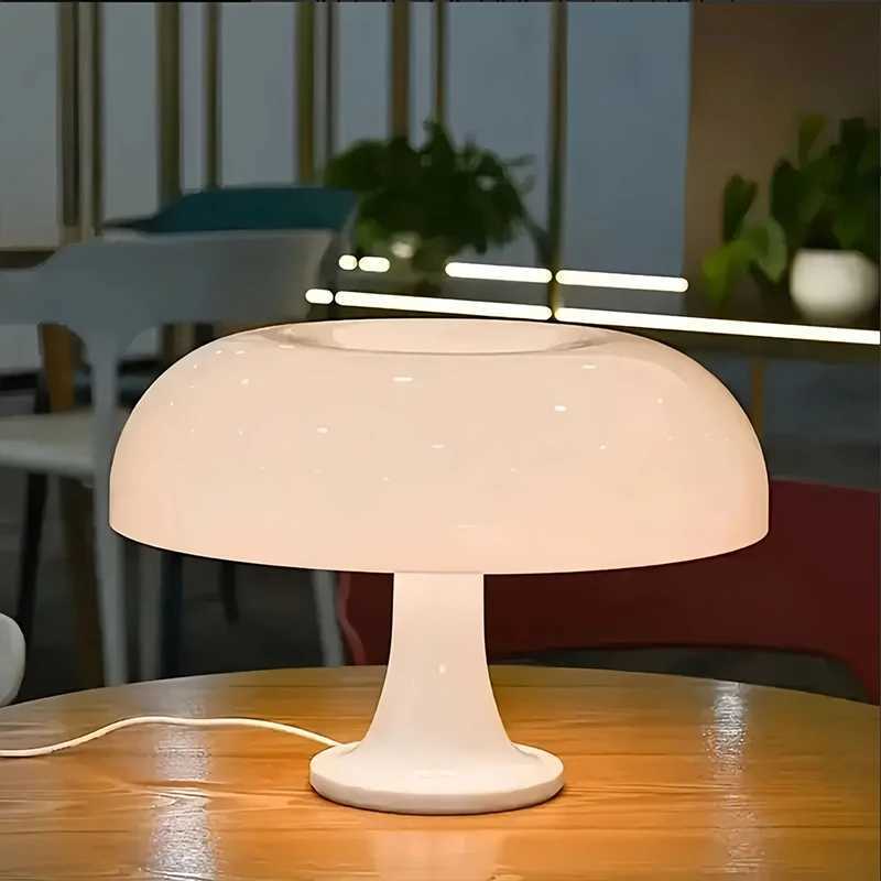 Mushroom Design Table Lamp USB Powered Mushroom Night Light Decorative Desk Lamp for Home Bedroom Living Room C251115