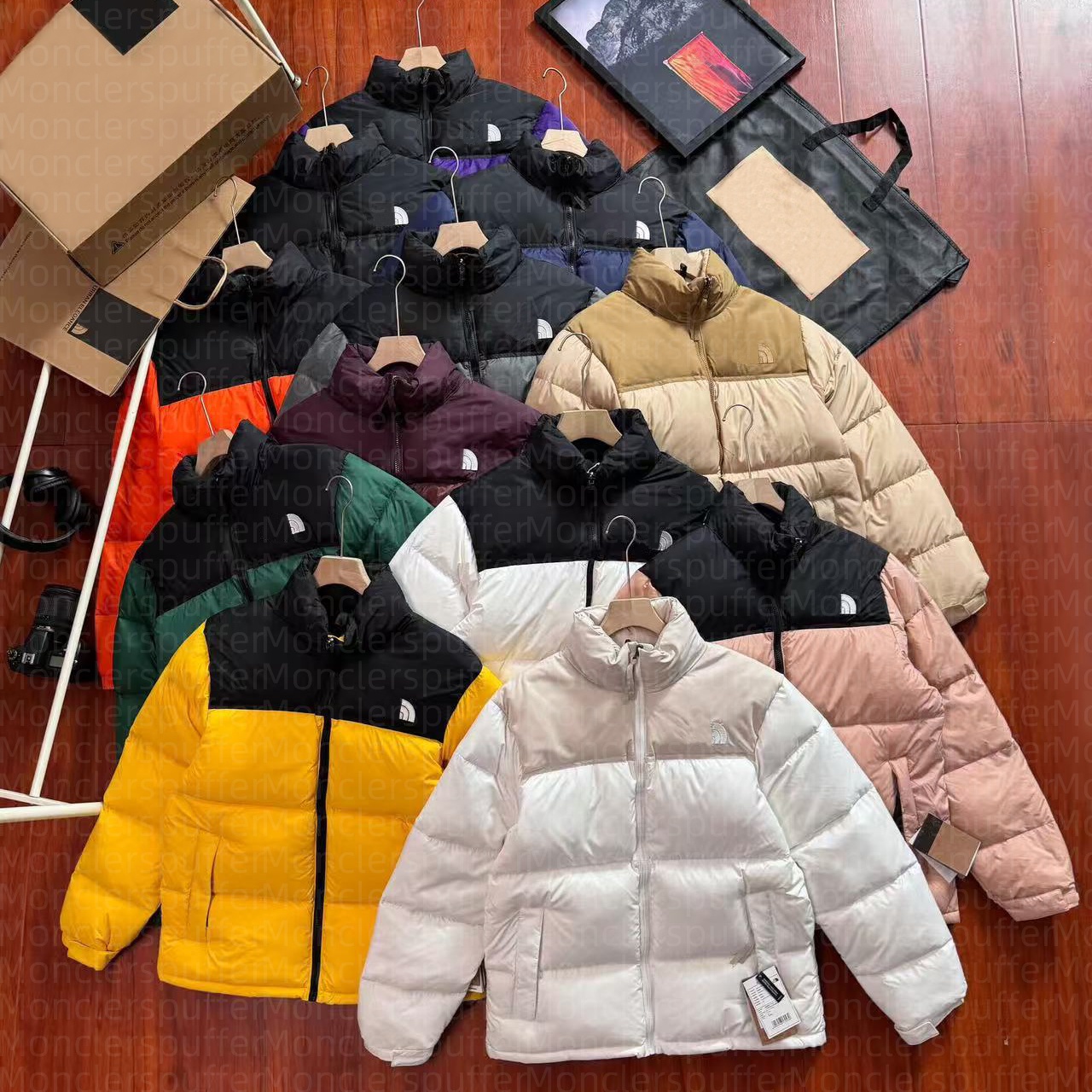 Designer Womens Mens Puffer Jacket Vest Stylist Coat Parka Winter Jacket Embroidered Letter Overcoat Fluffy Jacket Down Womens Outerwear Causal Hip Hop Streetwear