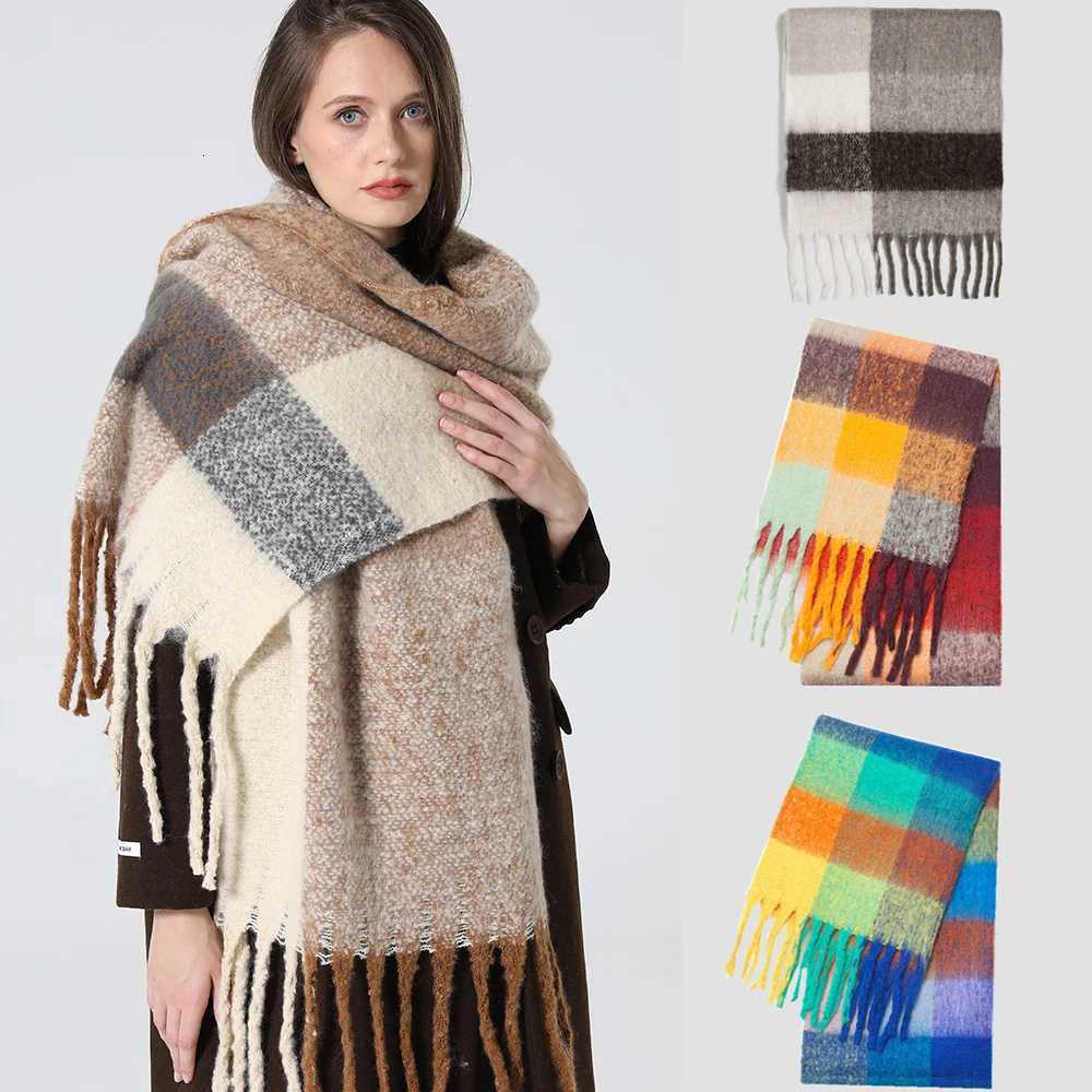 2022 NEW Luxury Cashmere Women Plaid Scarf Winter Warm Shawl and Wrap Bandana Pashmina Long Tassel Female Foulard Thick Blanket W251021