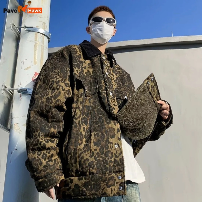 Leopard Padded Double sided Thick Jacket Mens Retro Winter Lambswool Warm American Loose Parkas Hip Hop 240904