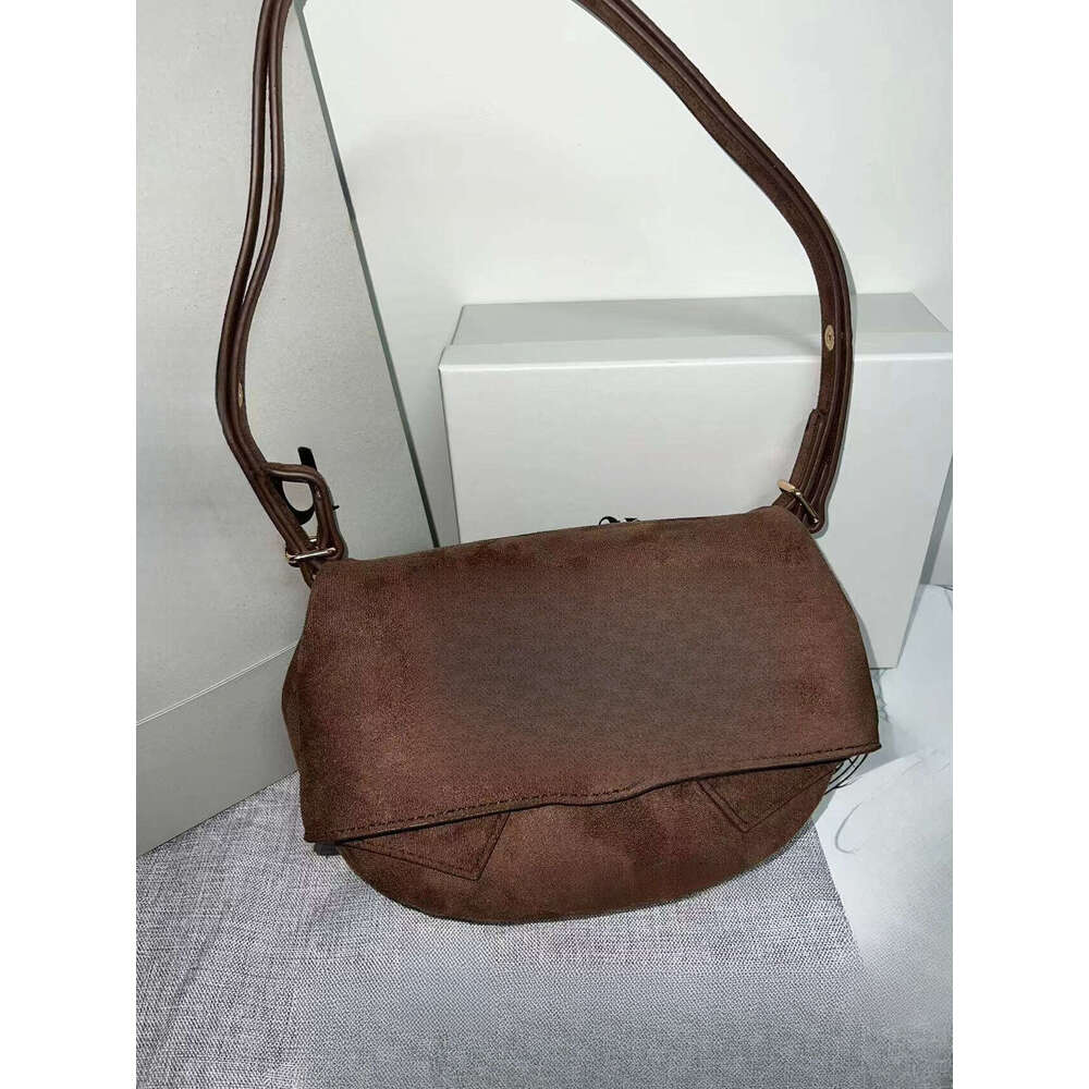 Internet Celebrity New Women's Fashionable And Elegant Matte Suede Spaceship Single Shoulder Underarm Handheld Crossbody Bag B5