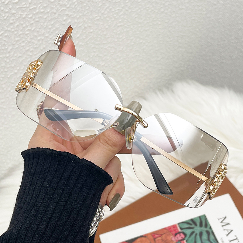 Designer Sunglasses For Women Men Vintage Style Sunglasses Fashion Classic Sunglasses Luxury Polarized Goggle Pilot Metal Frame Oversized UV400 Eyewea