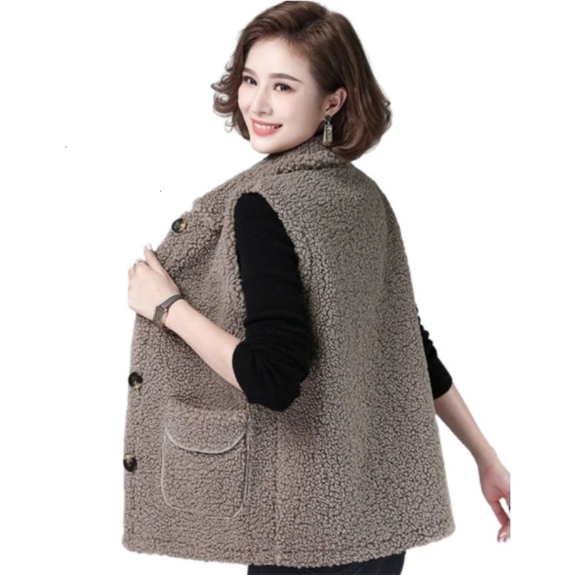 Large size spring and autumn womens button vest sheepskin winter warm thick wool vest sleeveless jacket womens coat 241111
