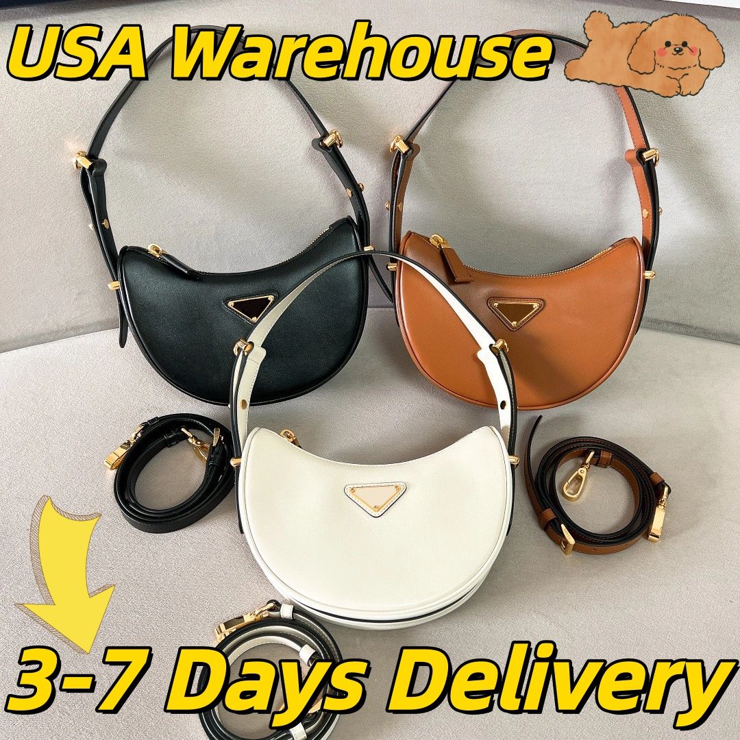 Black Luxury Handbags: Chic Leather Shoulder Bag with Gold Chain Detail - Premium Flap Crossbody for Women