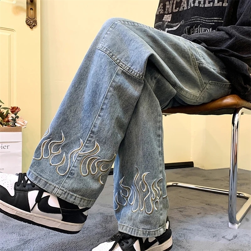 Y2K retro flame printed mens jeans loose streetwear wide leg denim Trousers hip-hop fashion straight pants 250423