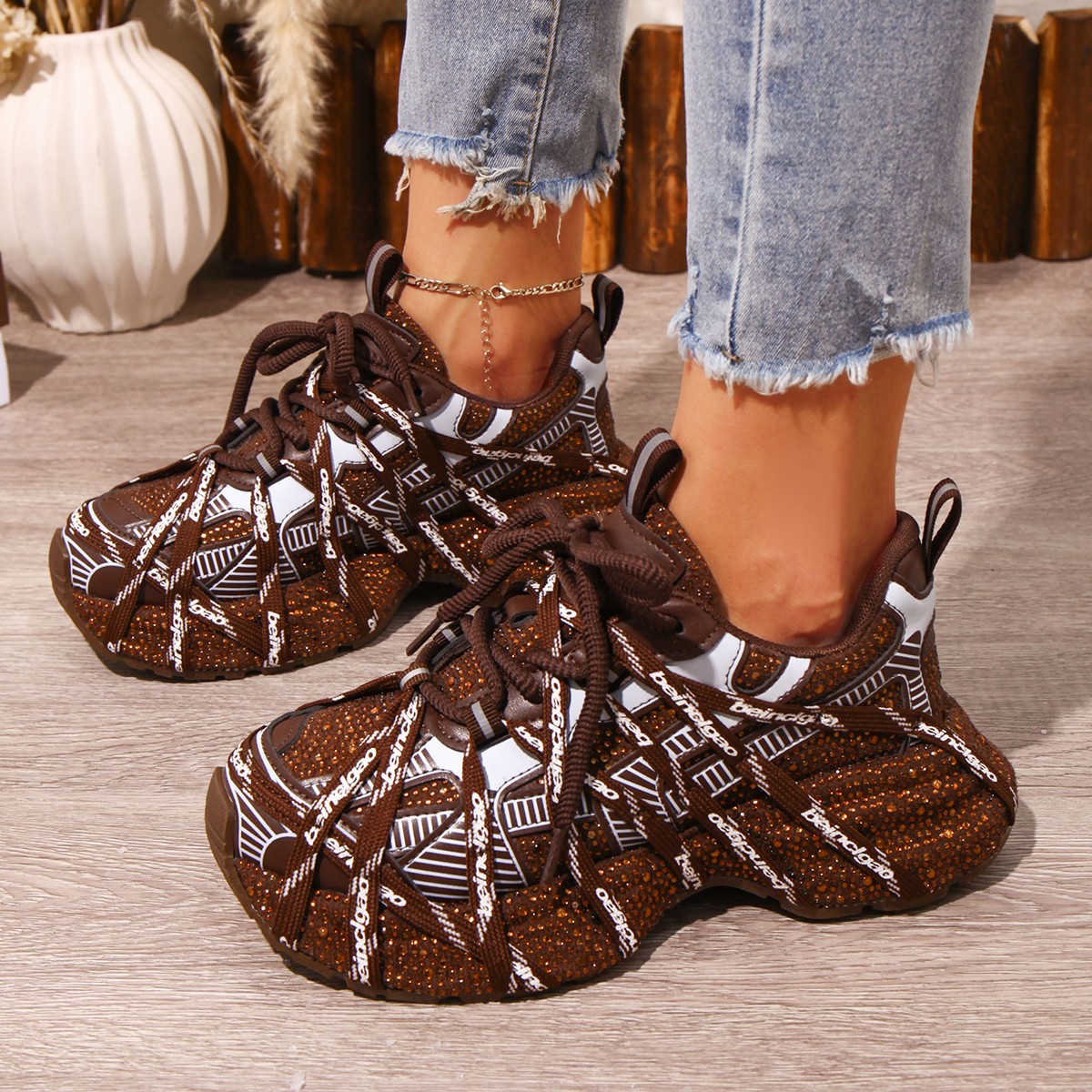 Women's Designer Shoes Luxury Platform Sneakers Top Quality Sneakers Women Skating Shoes Crystal Fashion Shiny Women's Casual Shoes Lace up 