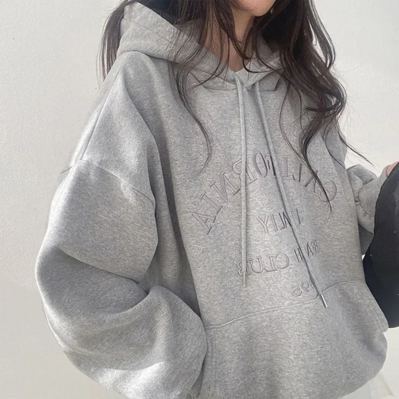 Womens Hooded Sweatshirt with Fleece Loose Warm Top Fashionable Sports Casual Pullover for Autumn and Winter 240318