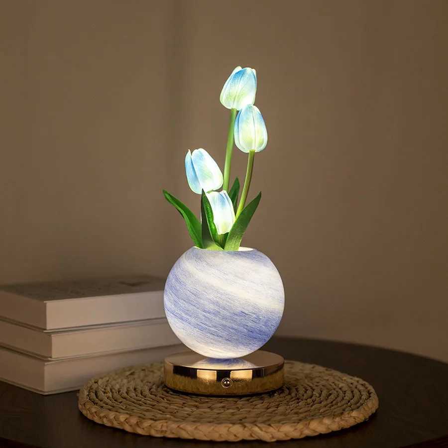 New tulip night light simulated flower bouquet table lamp decorative bedroom bedside mood light dreamy planet lamp C251115