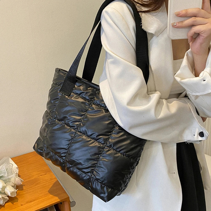 Fashion Tote Handbags Soft Rhombus Bags for Women Black Large Capacity Vinatge Quilted Shoulder Bag Purse Travel Shopping 240729