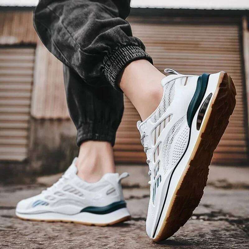 2024 Hot Selling Latest Fashion Men's Sneakers Light Wear Resistant Anti Slip Running Casual White Shoes for Men