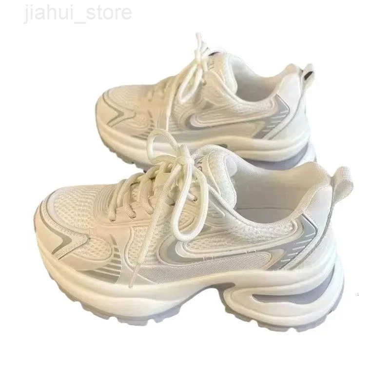 New 2025 Spring Summer Fashionable Womens Sneakers Breathable Soft Sole Versatile Casual Shoes Transpirable Rubber Outsole M250924