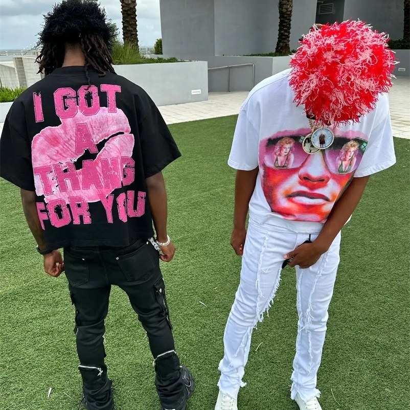 American Harajuku retro clothing cartoon printed womens short sleeved top Y2k loose and fashionable casual oversized mens T-shirt 241230