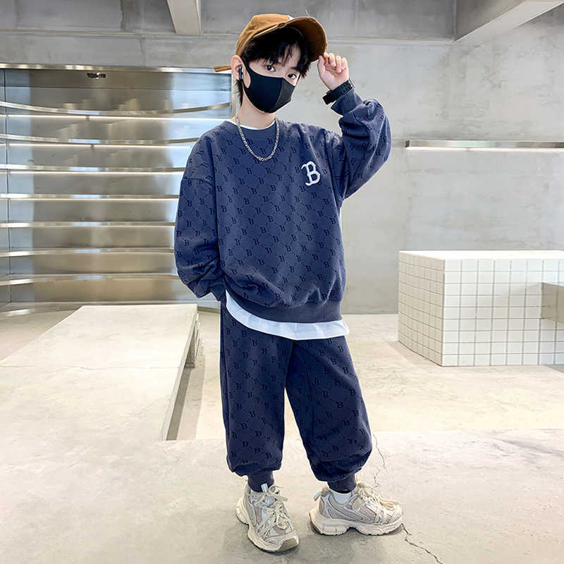 Boys Spring Outfit Set 2025 Childrens Letter Sweatshirt TwoPiece Set for Older Kids Trendy Brand Spring and Autumn Clothes Letter Print C250924