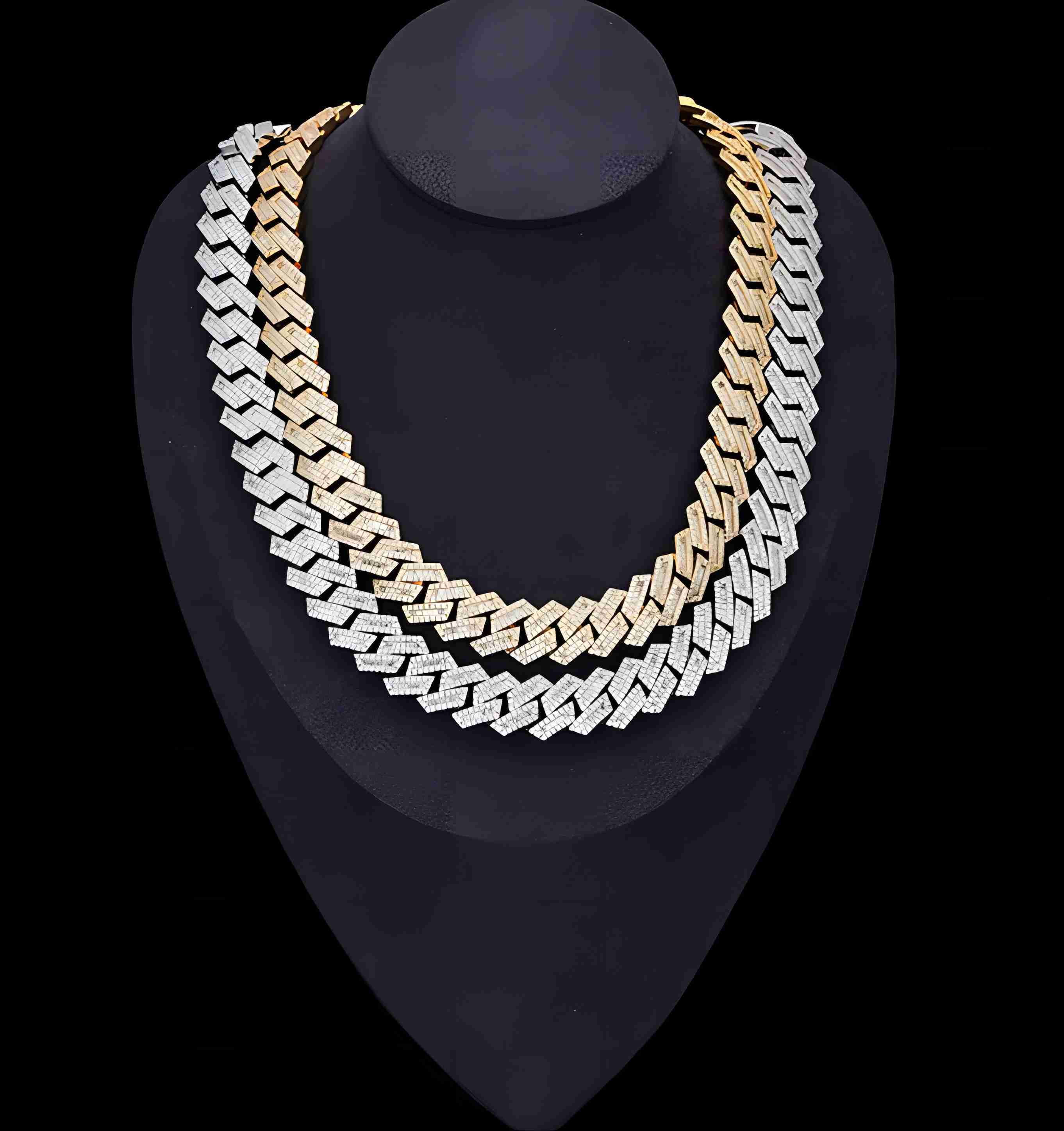 Hot Selling Charm Sparkling Moissanite 12mm Cuban Necklace HipHop Luxurious Full Moissanite Necklace Bling Accessory for Men Women