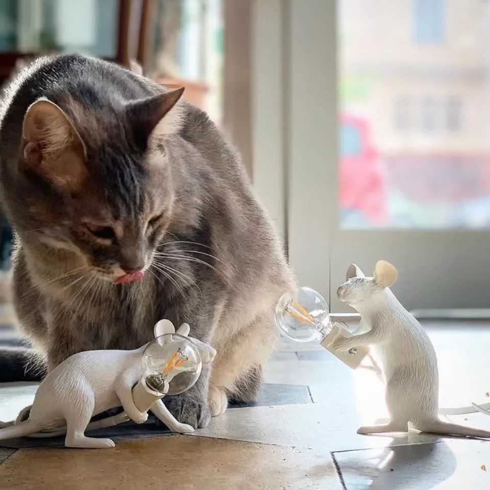 Nordic Mouse LED Table Lamp Modern Style Home Room Bedside Table Lights Indoor Home Decoration Lighting Stand Lamps C251115