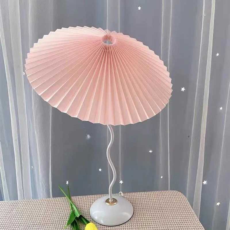 Nordic LED Table Lamp Bedroom Living Room Bedside Retro Bar Coffee Dining Desktop Decoration Night Light Desk Lamps C251115