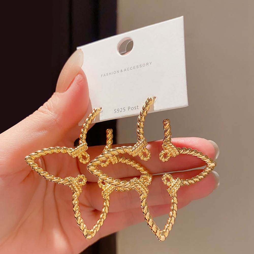 French Hollow Flower Earrings for Women, Exaggerated High-end Niche Gold Earrings