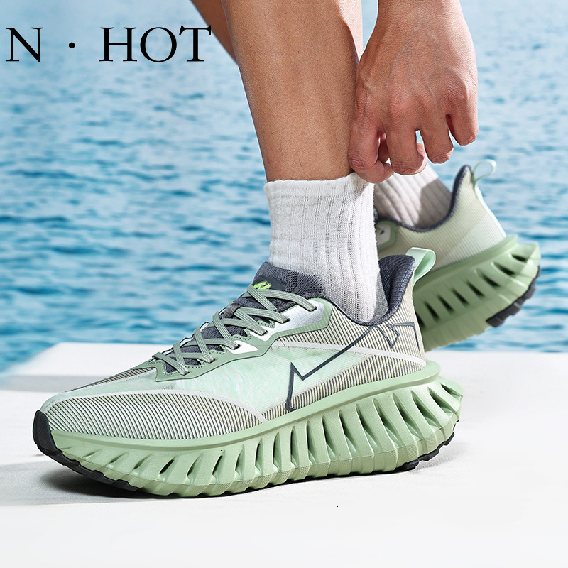 NHOT Designer Luxury New Trend Men's Outdoor Shoes Fashion Couple Casual Sports Shoes Breathable Irregular Sole Oversized Running Shoes Breathabl