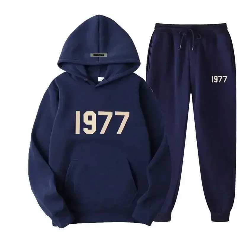 New Collection of Mens Casual Sportswear Sets for Autumn and Winter Featuring Printed Hoodies Sweatshirts and Sweatpants X250924