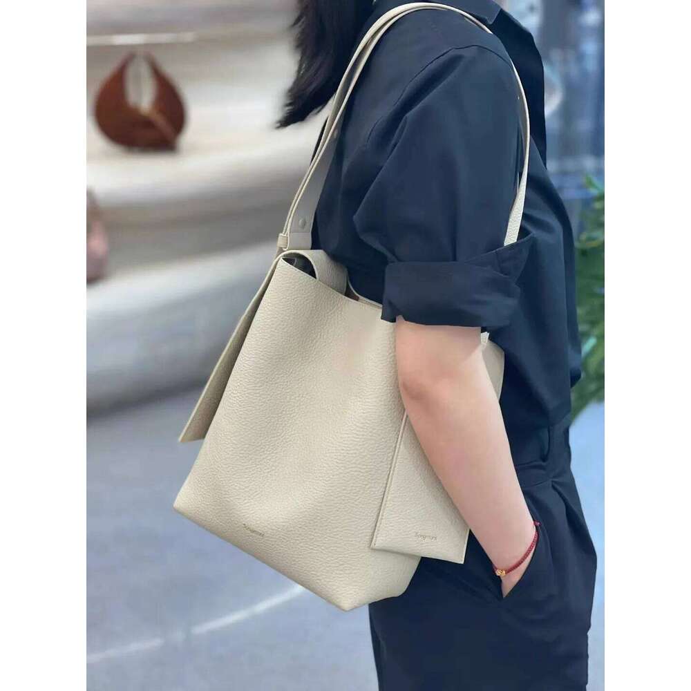 Hanging Ear Tote Series Head Layer Cowhide Leather Light Backpack Commuter Single Shoulder Crossbody Bag Soft Comfortable Suotong2509