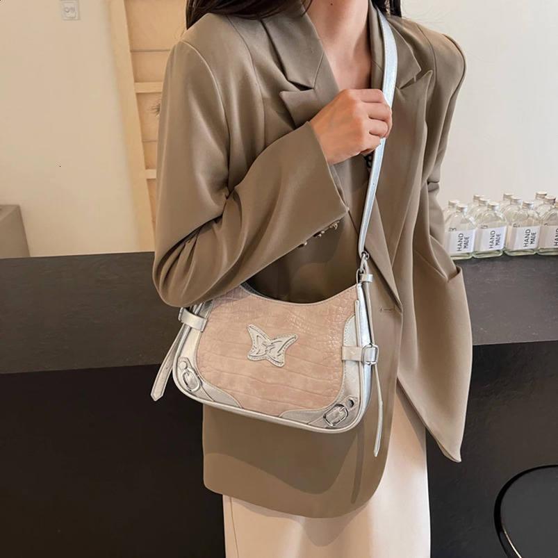 Y2K Shoulder Bag for Women Butterfly Crossbody PU Leather Solid Crescent Adjustable Strap Travel Party Work 240724