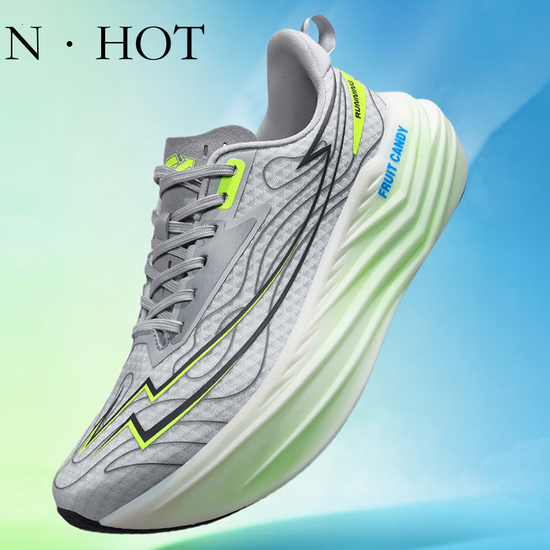 NHOT Designer Luxury Couple Running Shoes New Breathable Mesh Outdoor Sports Shoes Lightweight Soft Bottom Versatile Casual Shoes Fashion Hiking Shoes