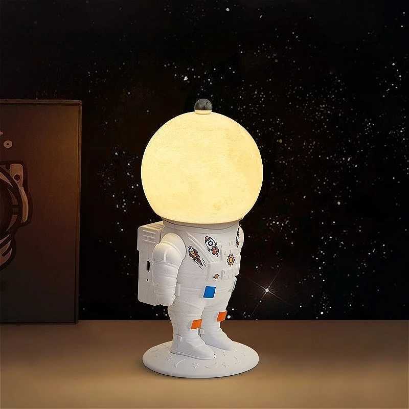 Table Lamp Astronaut Shaped Desktop Decorative Light Creative Night Light Night Stand Bedside Light Bedside Lamp Bedroom Decor C251115